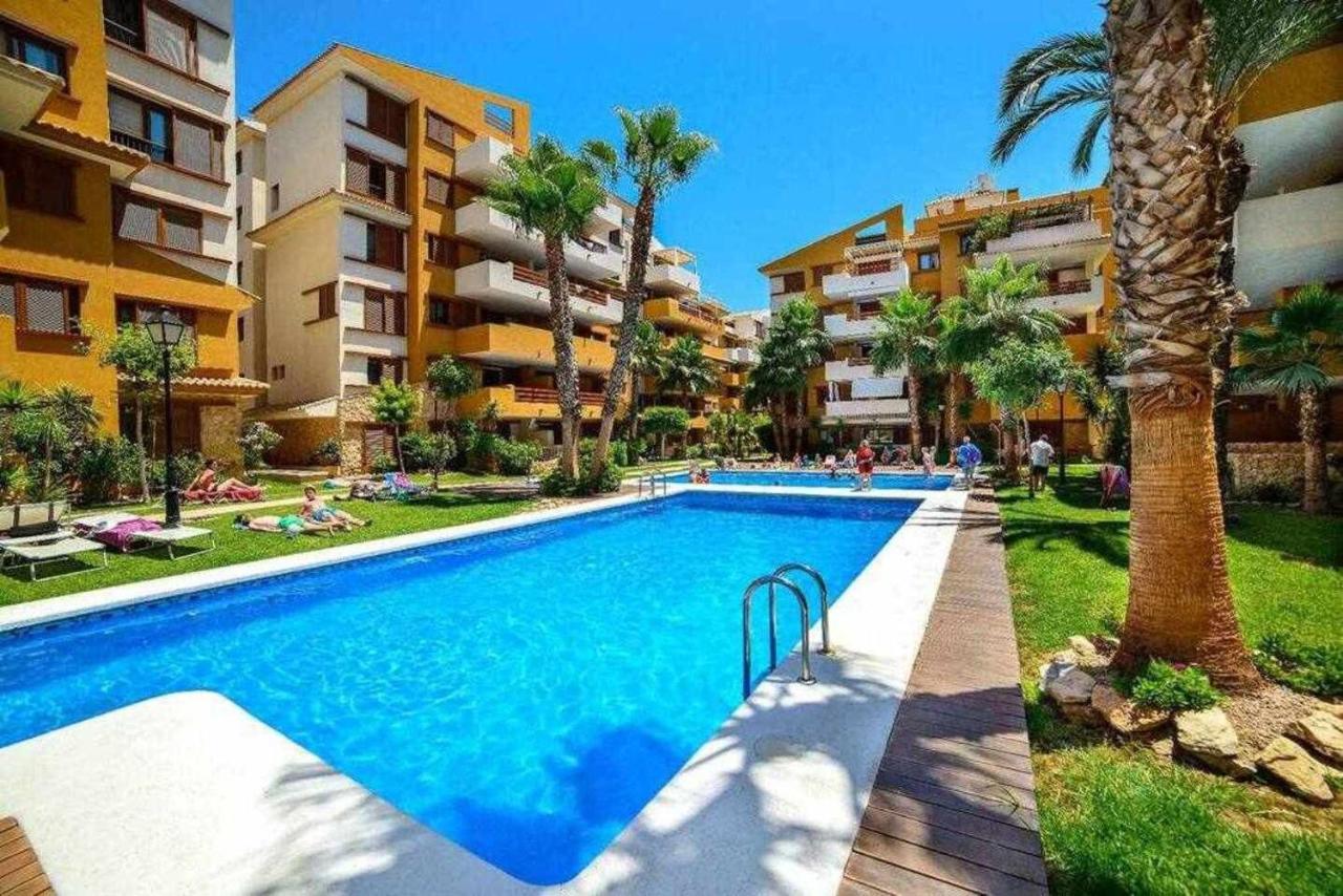 Espanhouse Elvis Apartment Torrevieja Esterno foto